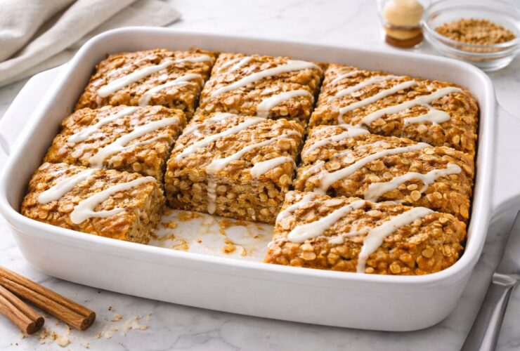 Cinnamon Roll Baked Oatmeal Squares